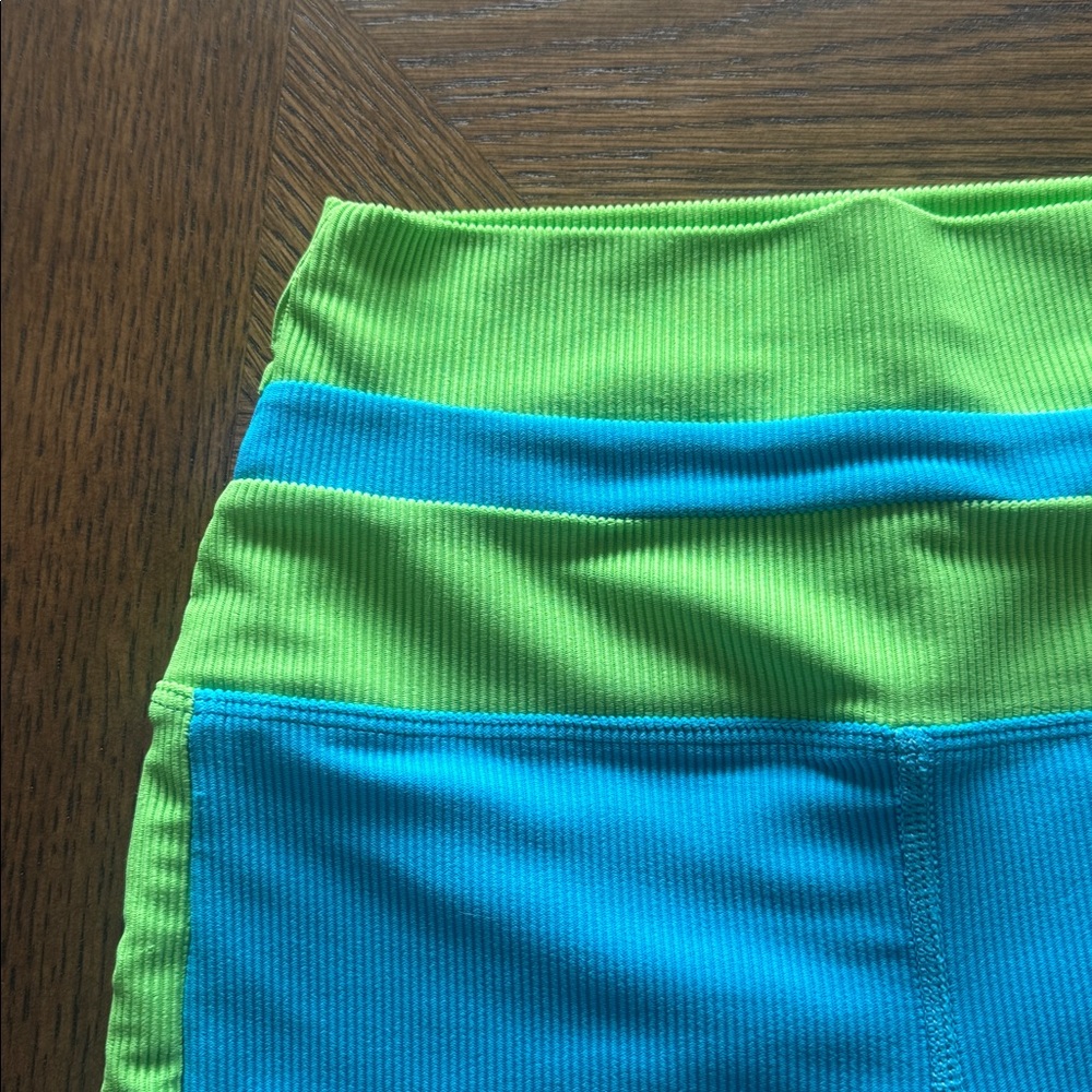 BEACH RIOT-SAMANTHA SHORT-PALM GREEN COLOUR-BLOCK, Small, $98 - Picture 6 of 9
